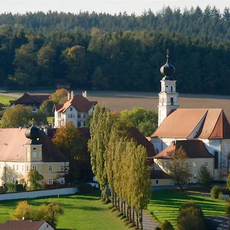 Klosterhof St. Salvator Апартаменты Бад-Грисбах